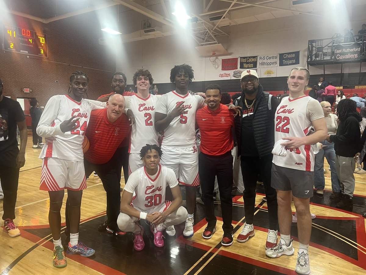 TurnerKincaid's tweet photo. Going to miss coaching this group of seniors. It's been one heck of a ride. https://t.co/mQxlPIqUIt