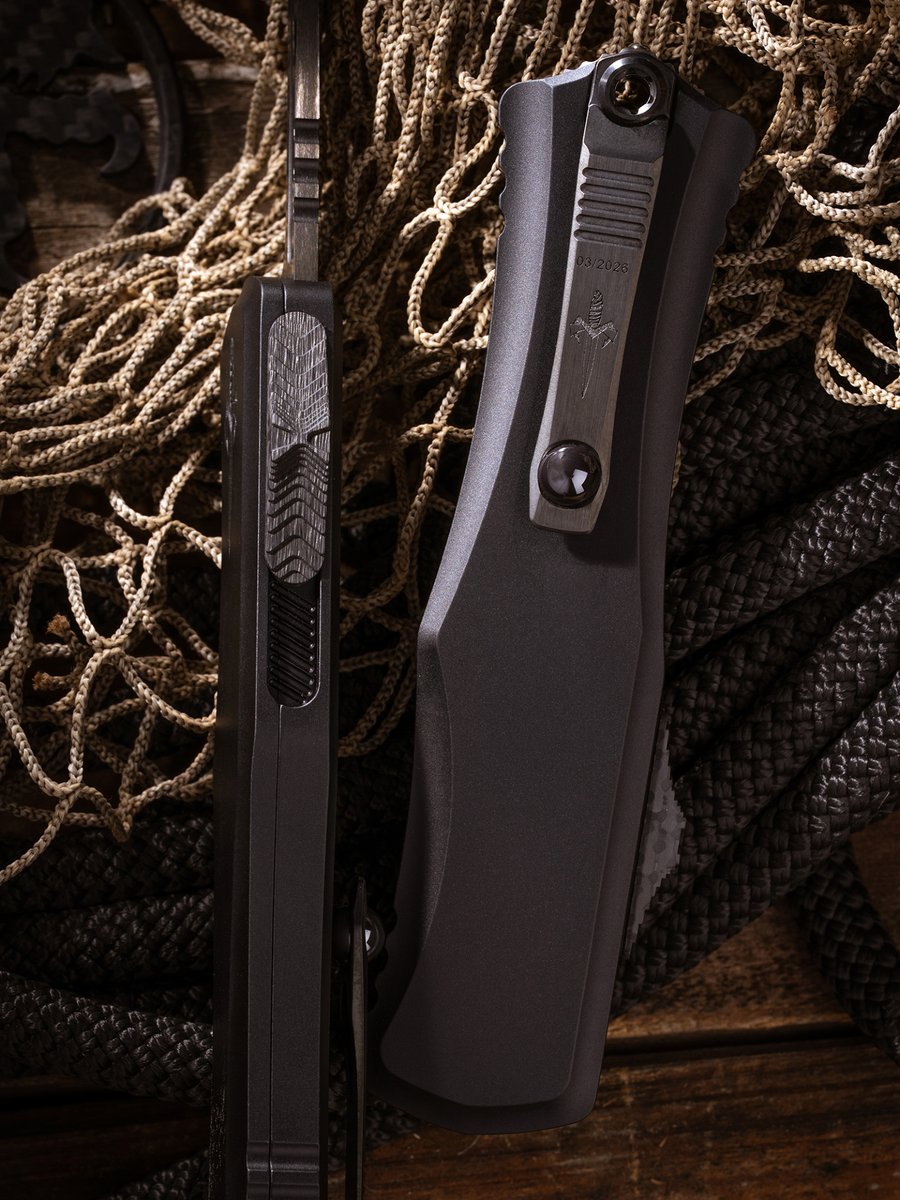 Microtech Knives tweet media