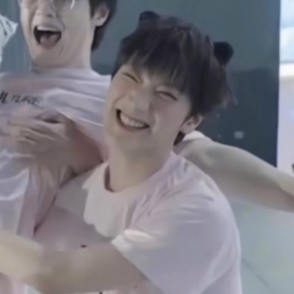 อะชึ้บๆ ฮึ้บๆ อ่ยยยจั๊นมั่ยหวัยแระ จ้วยจั๊นทีจ้วยหน้อย 😿