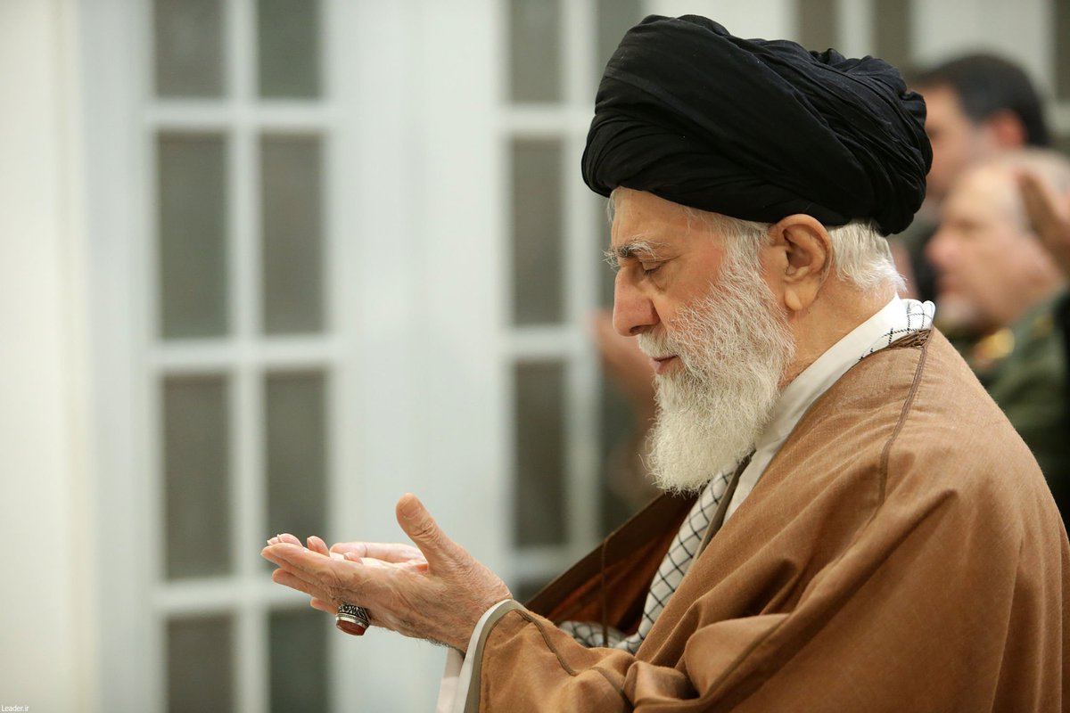 IranMilitaryHeb's tweet photo. הוא היה מנהיג שלום. הוא היה אמן של מלחמה, אך תמיד נמנע ממנה. אבל המנהיג הבא שלנו לא יהיה כזה. https://t.co/OVF8y2IUd3