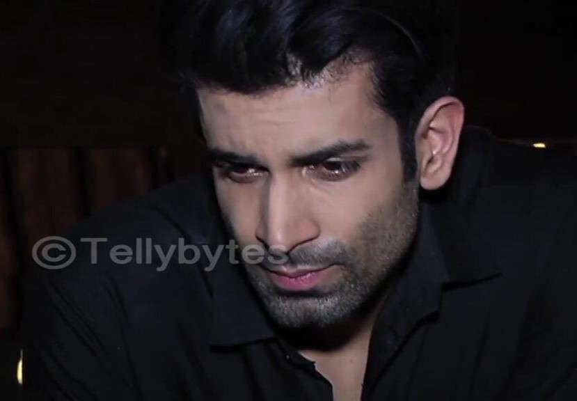 MarinaP_28's tweet photo. EDKV Last day shoot interview :(

10 YEARS OF NAMIK IN EDKV 
#NamikPaul #10YearsOfEDKV #EkDujeKeVaaste https://t.co/OAmcf6BfyR