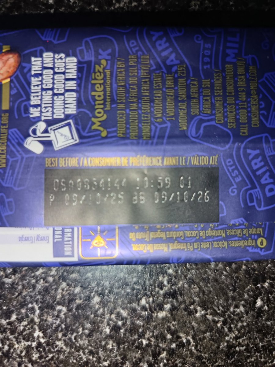 trailblzerbruce's tweet photo. @Cadbury_SA is this normal. Doesn't taste normal, tastes like powder and expiry date is only October 26 https://t.co/oFzkF6hoVg