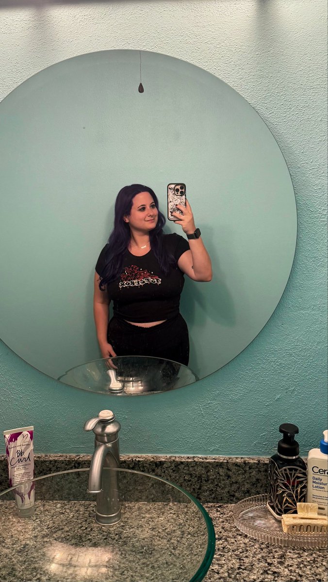 parakeetgirl1 🖤💌🥀 tweet media