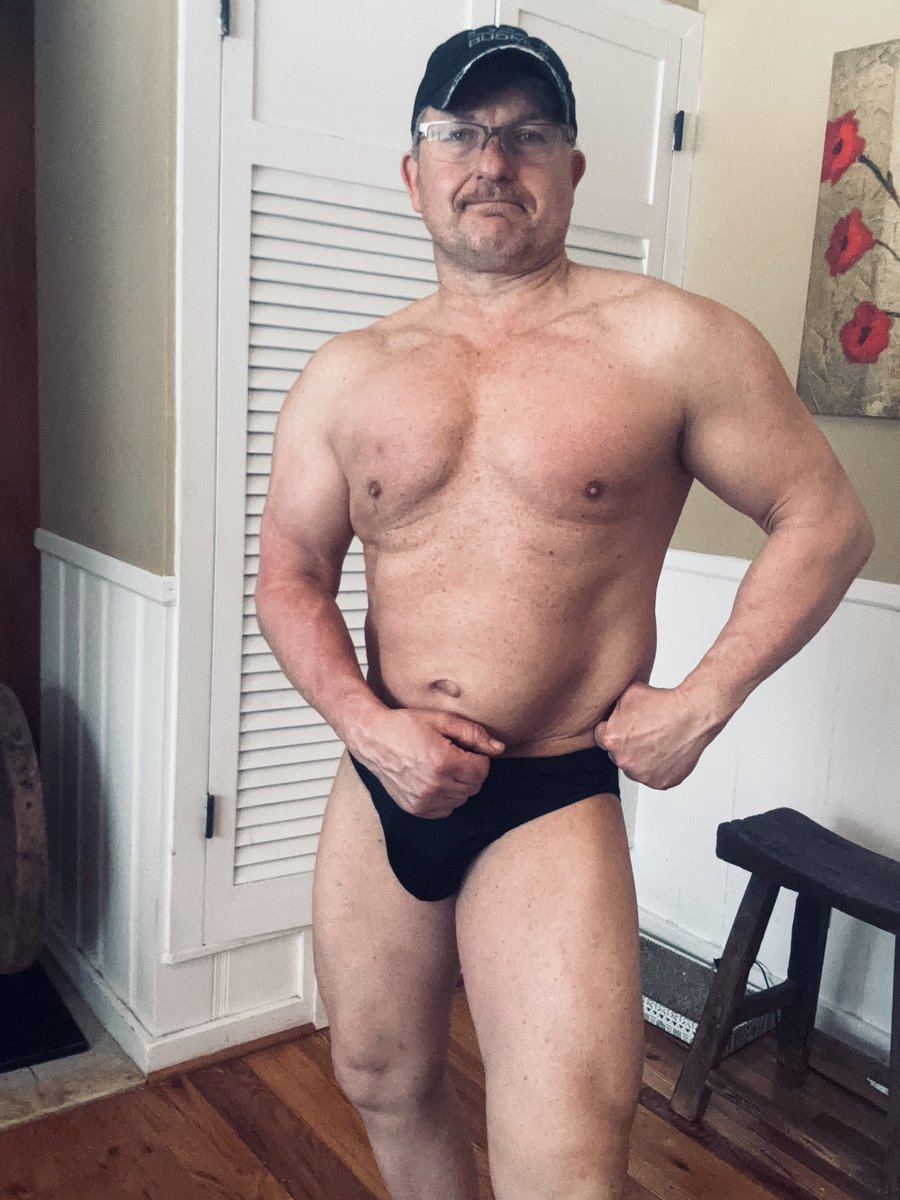 Russell The Author tweet media