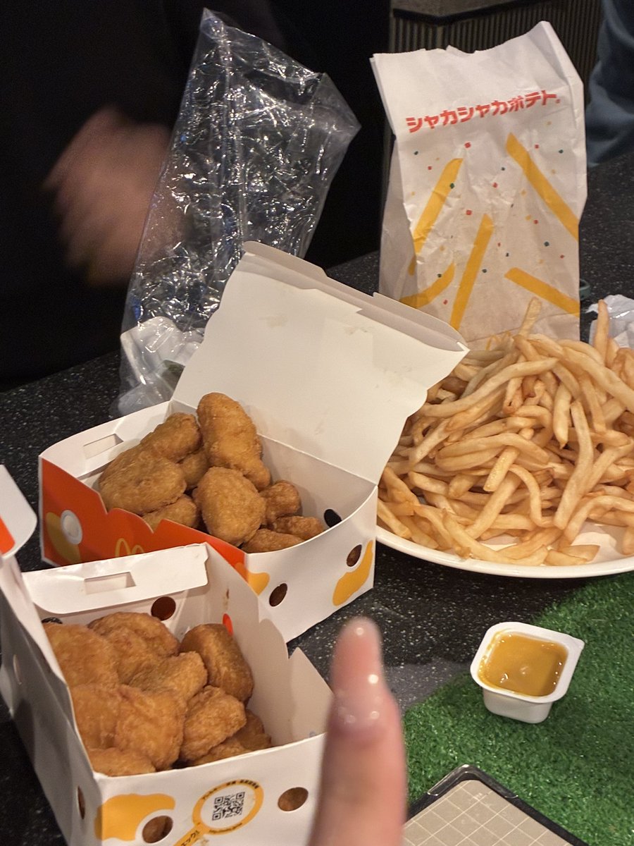 いません！さっしぶりにみんなと会えて元気フルマックス‼️ずっと