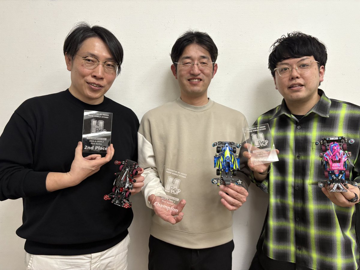 エイチ【H】 tweet media