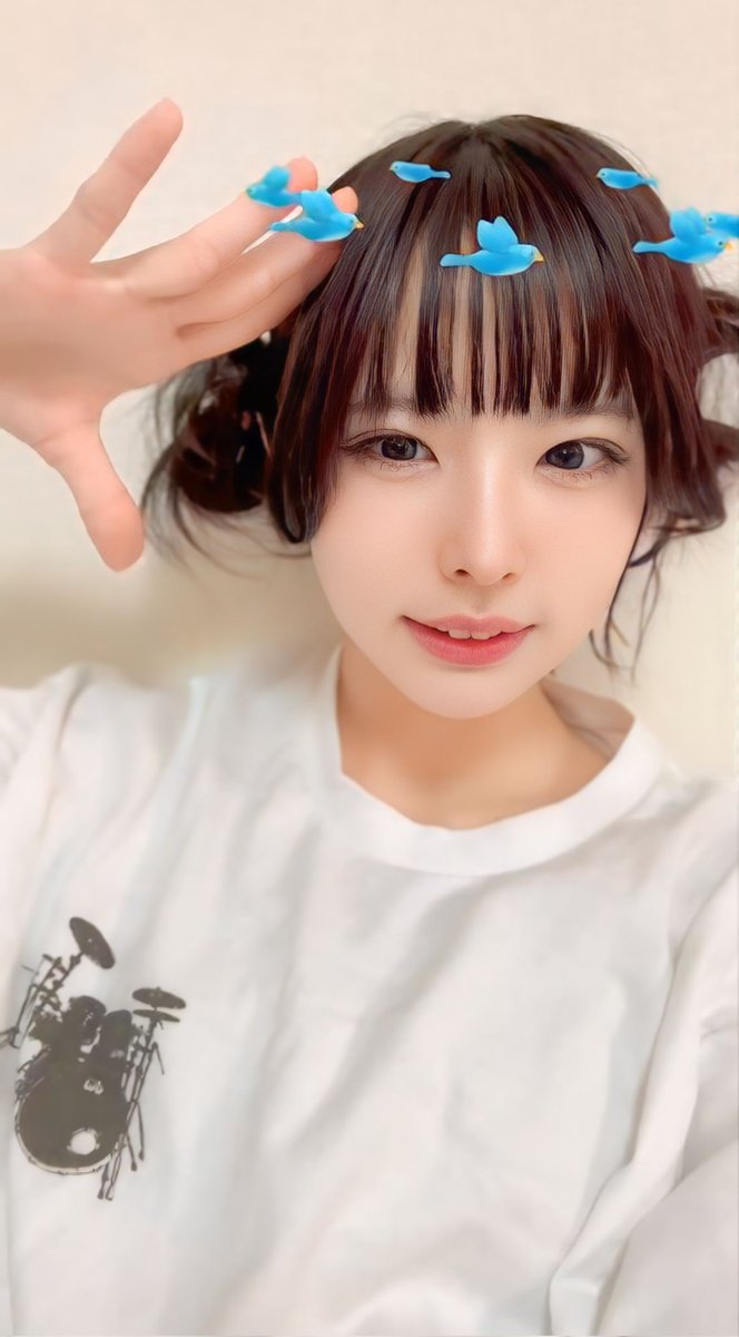 Kenken_C516's tweet photo. #ごみちゃんず
#ごみちゃん
ごみちゃん、ごみちゃんずの皆さまお久しぶりです！久々のポストになります！🙇‍♂️💦💦
ごみちゃんTikTok配信お疲れ様で��！超久々に参加することができました！花火アイテムにて応援！🎆
髪型めっちゃ可愛い！(ﾉ≧▽≦)ﾉ https://t.co/SP59MsQ8YW