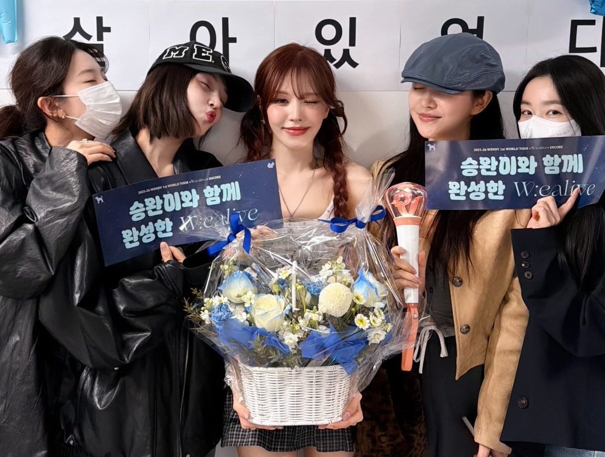 in this red velvet shit forever