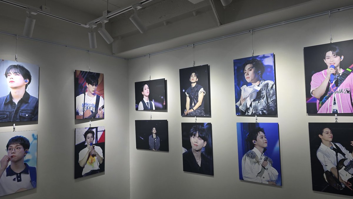 ๋ฃจ์ tweet media