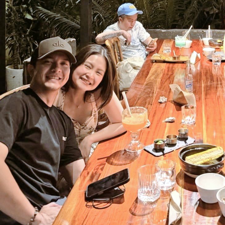 hourlyrichards's tweet photo. Time flies, but this friendship stayed.

[#aldenrichards; @aldenrichards02] 
[#barbieforteza;@dealwithBARBIE] https://t.co/QxVMPvGryf