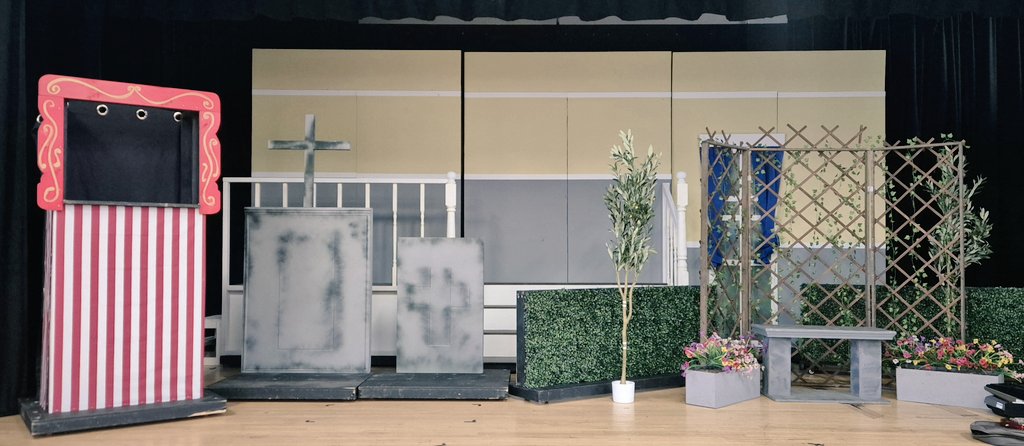 SetForTheShow tweet media