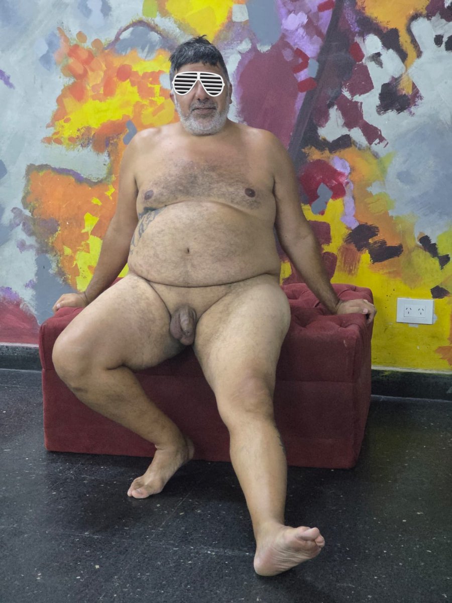 NotMarriedBear tweet media