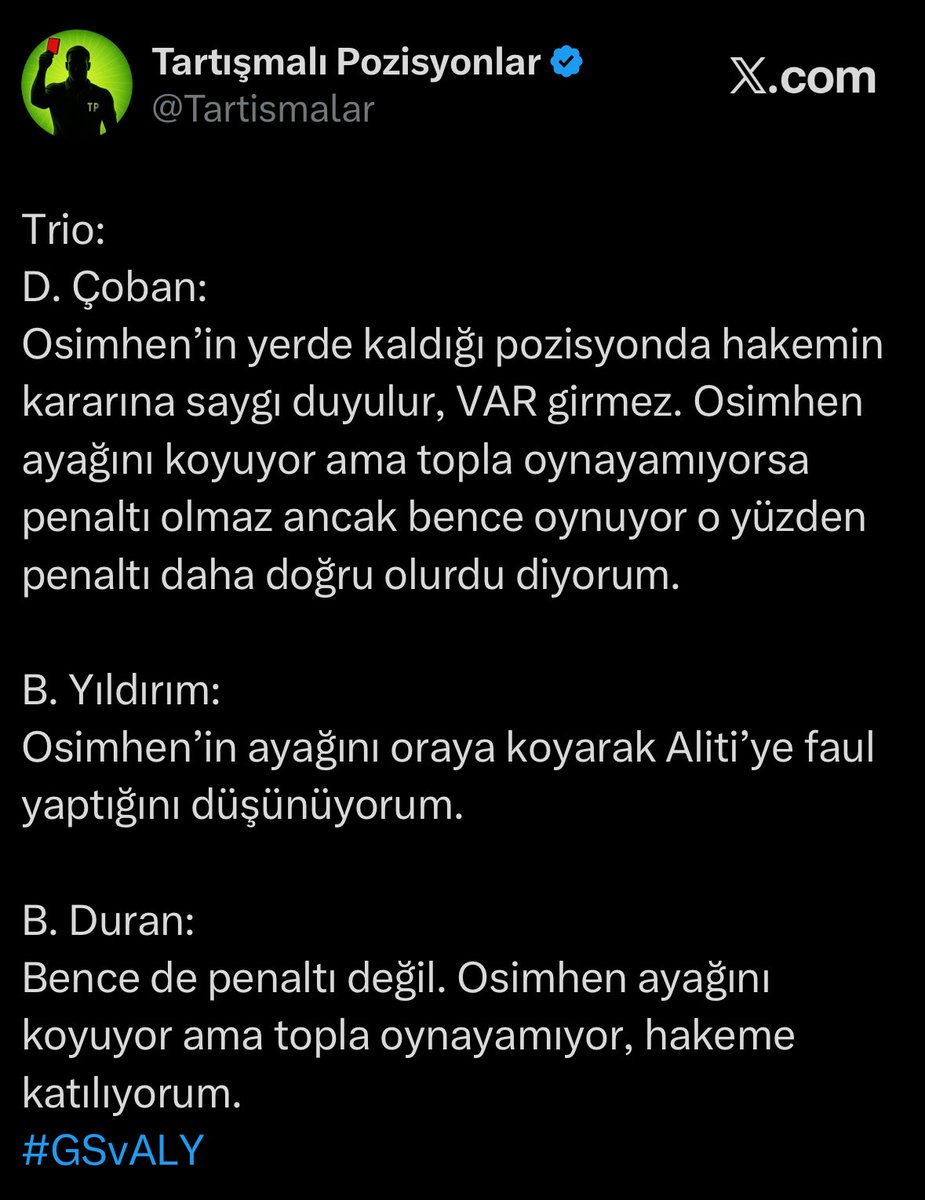 Tartismalar's tweet photo. Deniz Bey dün akşam Trio’da böyle söylemediniz. 
Hakemin kararına saygı duyulur ve VAR girmez ama “bence penaltı daha doğru olurdu” dediniz (diğer 2 arkadaşınız penaltı değil dedi) fakat şimdi açık penaltı yazmışsınız. Açık penaltıysa VAR’ın da girmesi lazım.
Dün söylediğiniz mi doğru, bugün yazdığınız mı?