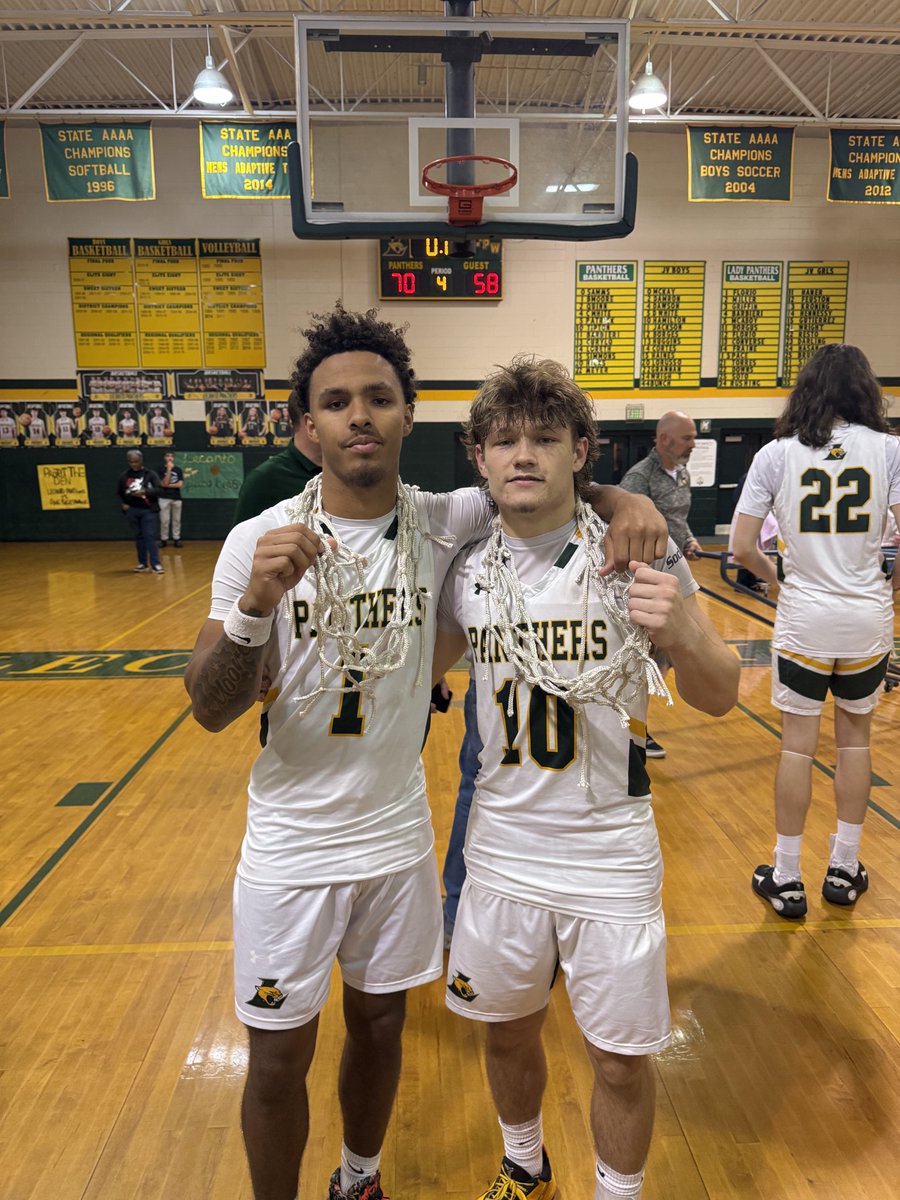 Coach Joe Philon tweet media