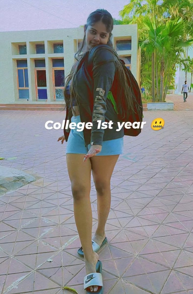 SowmiiVJ's tweet image. Her hardwork in college is purely visible