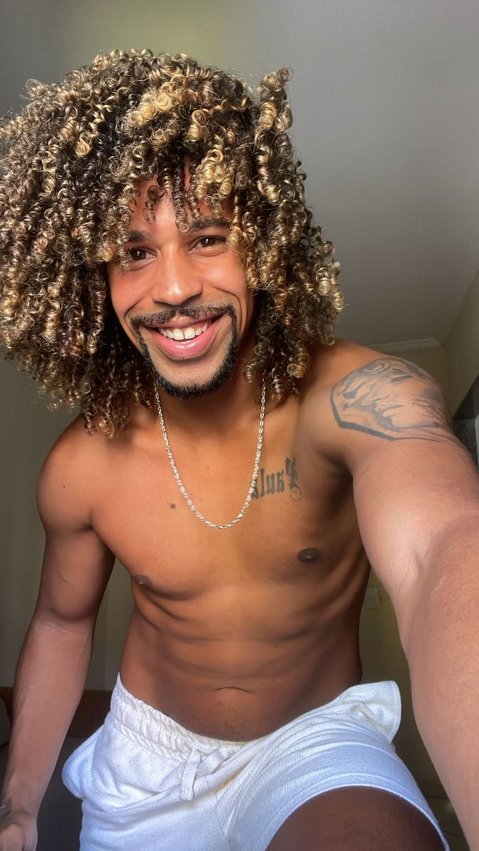 👀