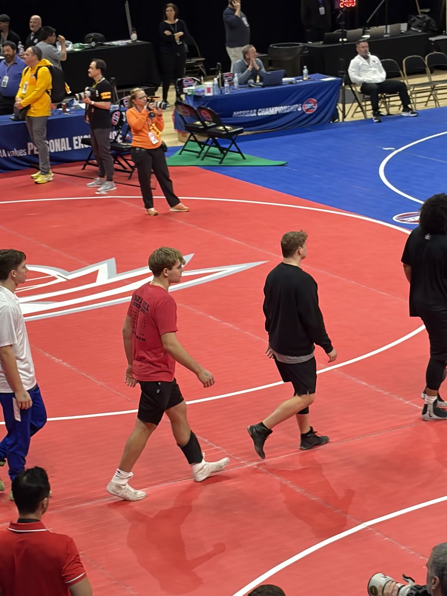 Louis Van Batavia tweet media