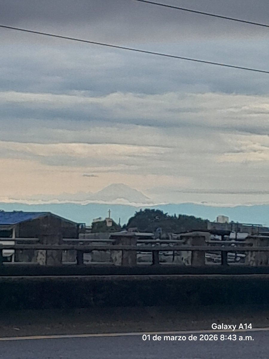 MarioGranizo83's tweet photo. @Cupsfire_gye Positivo desde el segundo puente de la Perimetral. https://t.co/sVuaeQr1Gn