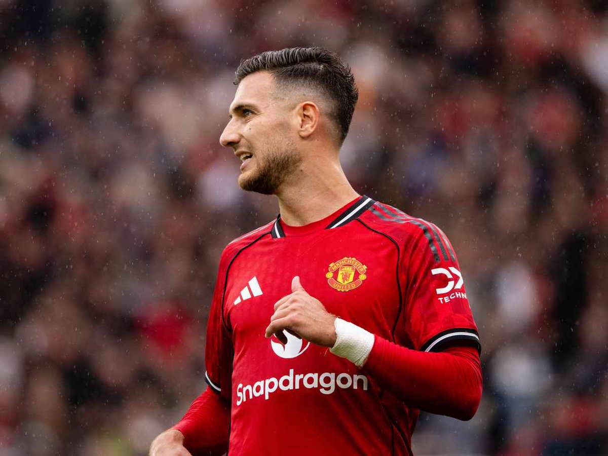 United Update tweet media