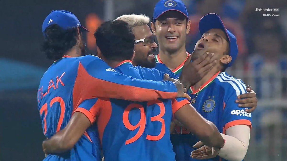 Whatever is the result today surya kumar yadav did proper bowling rotations ..
&amp; that catch wow #INDvsWI