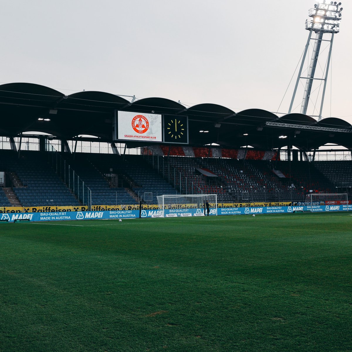 svried1912's tweet photo. Diese Start1️⃣1️⃣ schickt Trainer Max #Senft heute aufs Feld! ⚫🟢
Auf geht's Rieder! 💪🏻
#svried #seit1912 #desismeiverein https://t.co/Qmynz5p6YA
