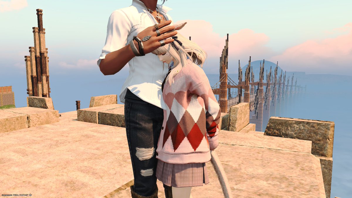 アハト tweet media