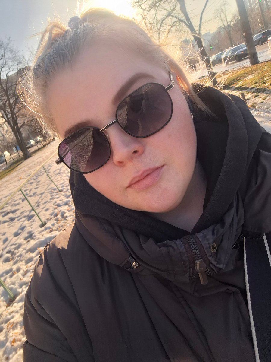 Пуховики ше не ховаємо, але окуляри можна діставати, весна ж🙂‍↕️