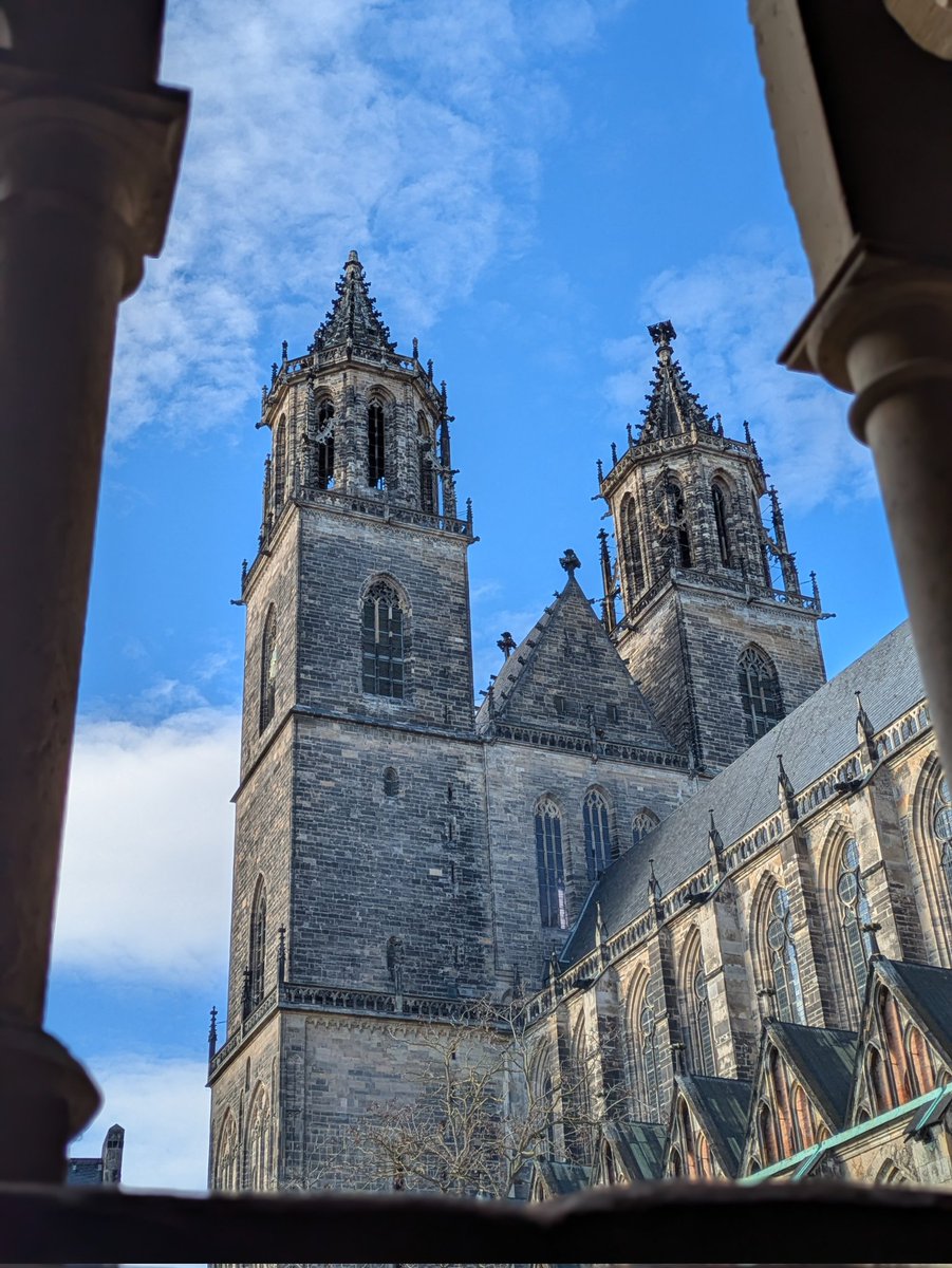 chjohanssen's tweet photo. Driving through Saxony-Anhalt, the family had to accept a detour to Magdeburg: I insisted on visiting the tomb of Otto the Great in the Dome. One of the best emperors the Holy Roman Empire ever had. https://t.co/8aezbPo0Yr