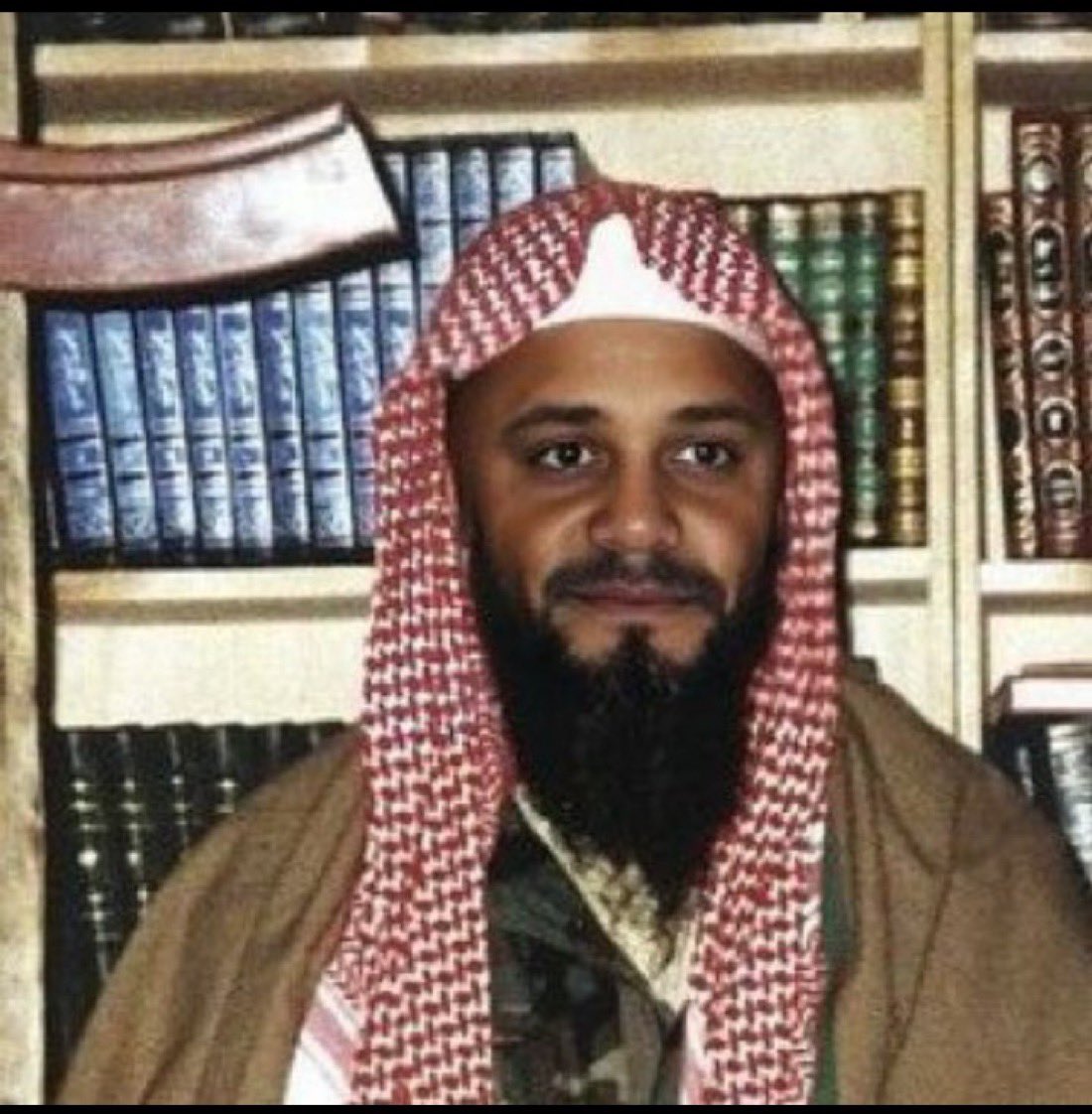 بآستيان tweet media