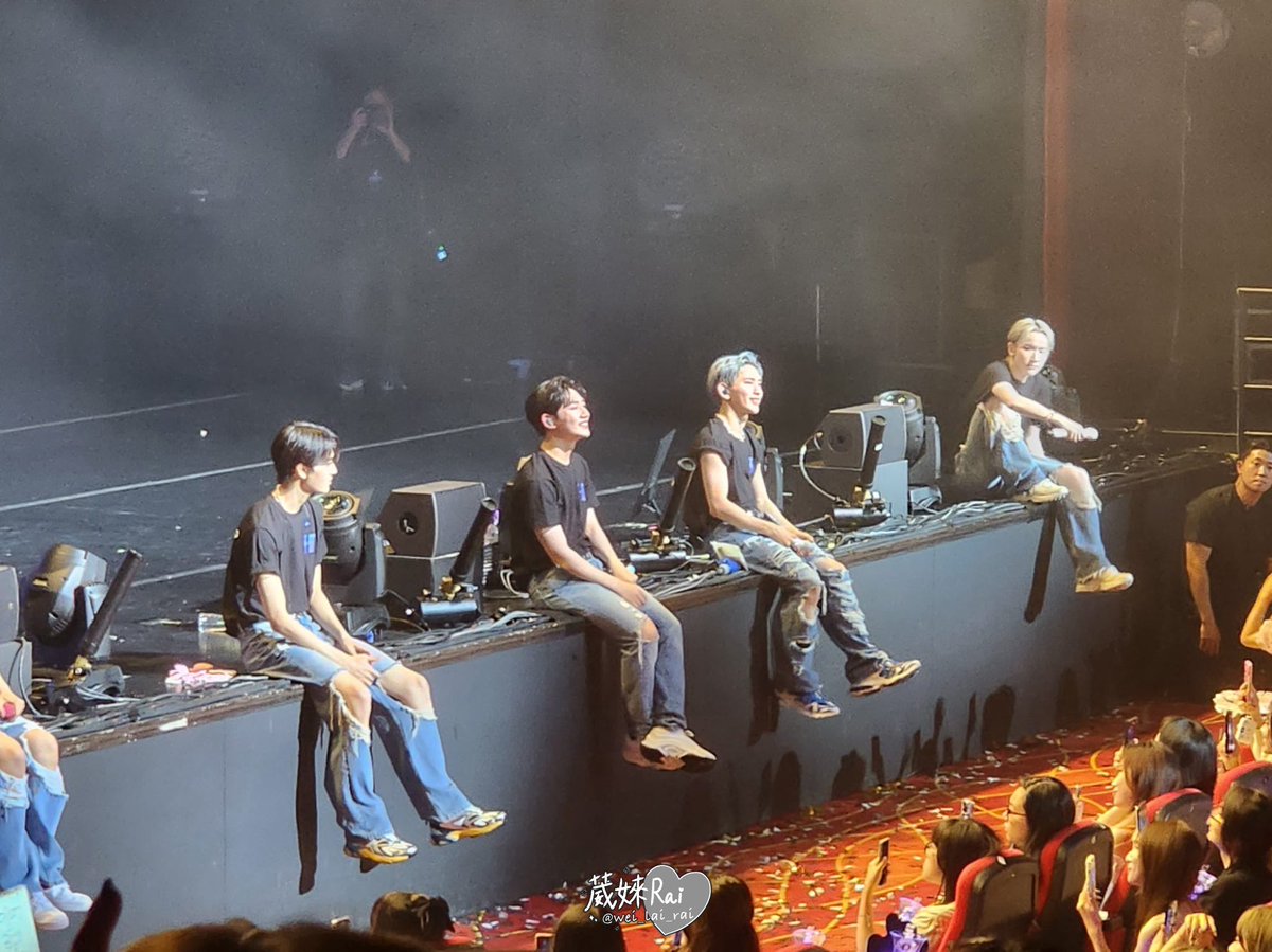 230930 🌪️

#TEMPEST #템페스트 
#한빈 #형섭 #혁 #은찬 #루 #태래 
#TEMPEST_OUR_T_OUR #TEMPEST_SHOWCON_T_OUR_MACAU
#TPST_4th_Anniversary