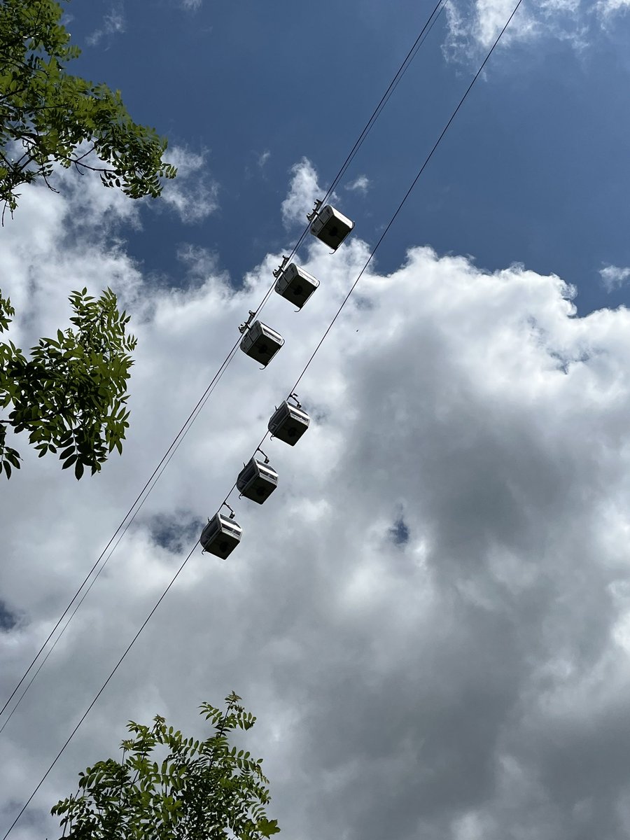 FloralRainbowAW's tweet photo. For #WeekHForHs #AlphabetChallenge 
Heights of Abraham cable car 🌿 https://t.co/R45DzLe4dk