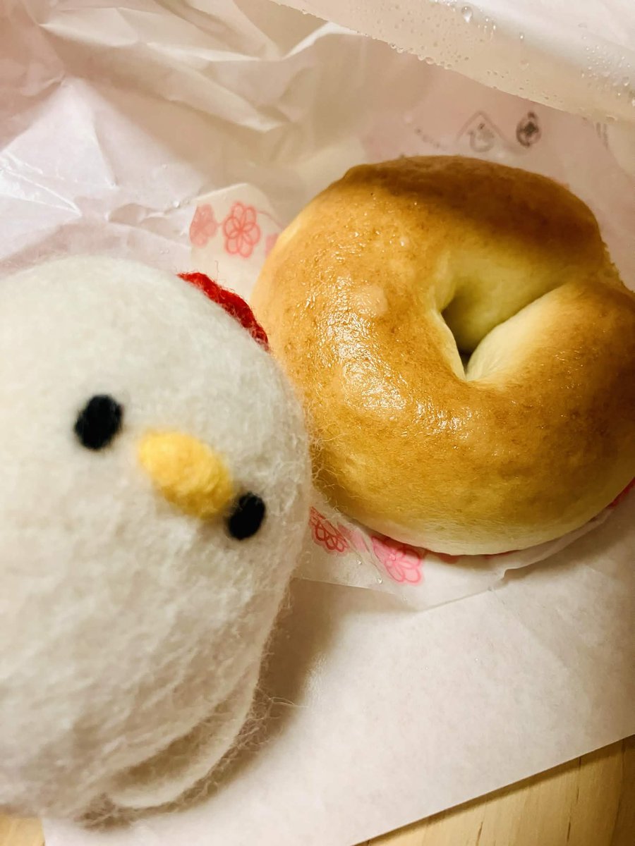 ∋・)3月はもっちりチーズベーグルと♡ #羊毛フェルト