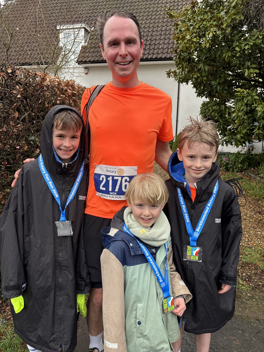 Bridgewater_Sch's tweet photo. Congratulations to everybody who ran in the Berko fun run or marathon today and thank you to those who marshalled.  Go Team Bridgewater. https://t.co/YMWeTAA0Pd