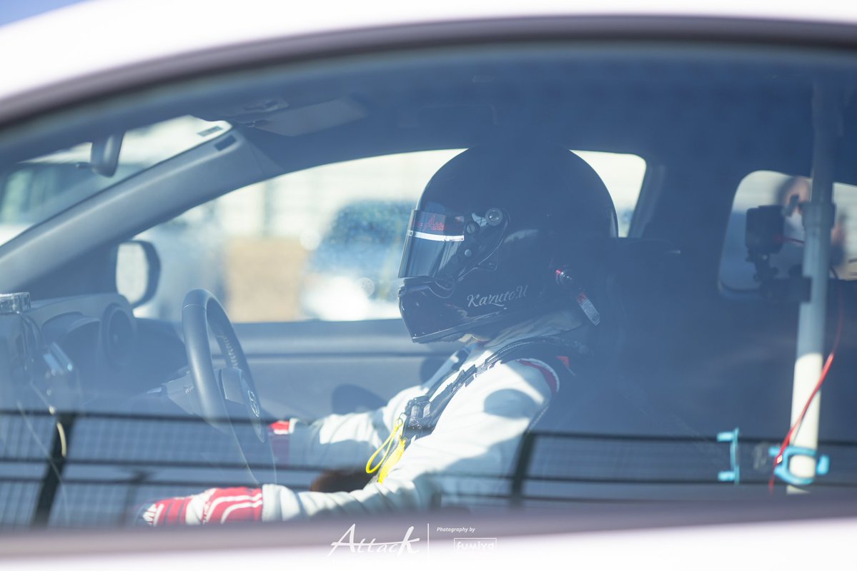 お写真ありがとうございます♪ スイッチ入れたあとで全然目線向けて