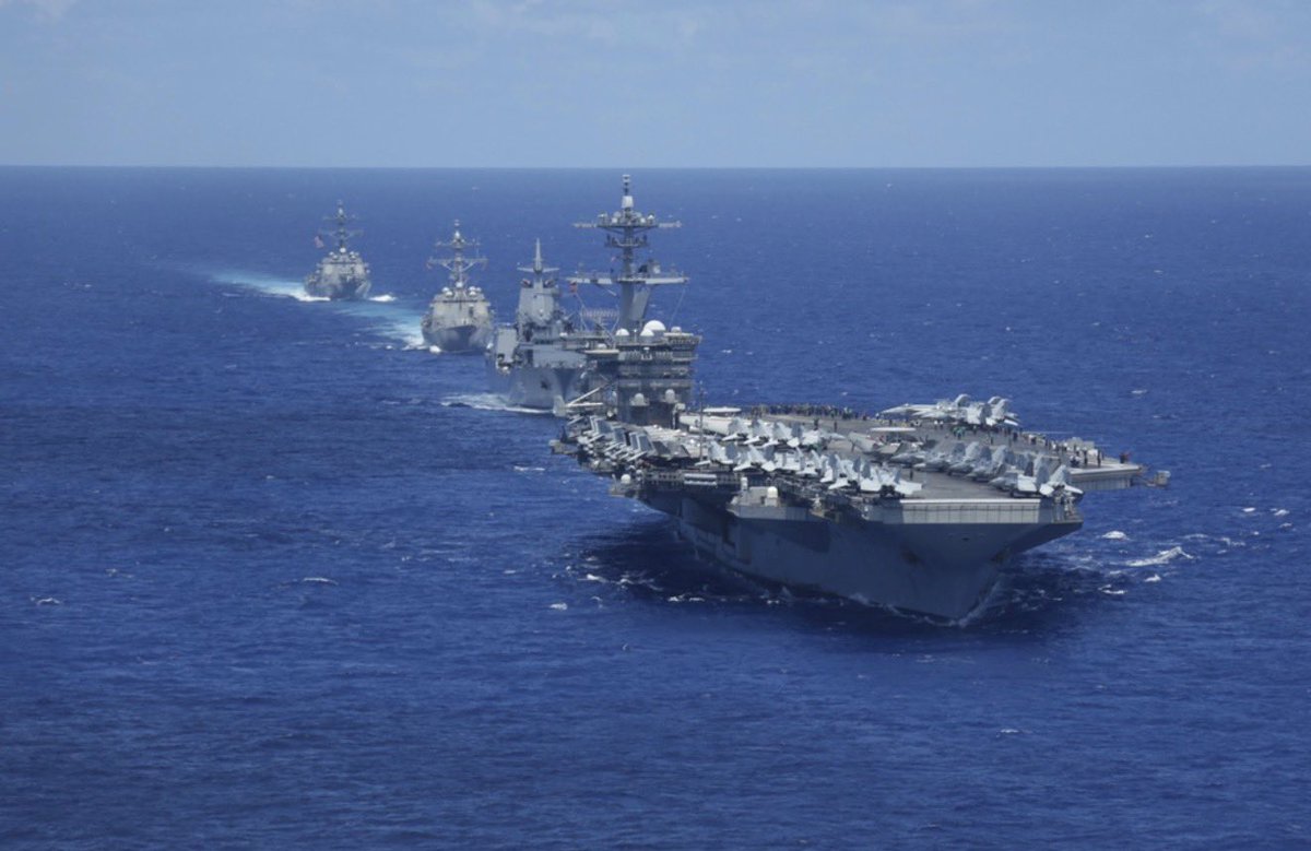 GlobeNewsDaily's tweet photo. 🚨 BREAKING🚨🚨🚨🚨🚨🚨🚨

Reports suggest the U.S. aircraft carrier USS Abraham Lincoln may have been targeted amid escalating tensions.

🚢 One of the largest U.S. warships in the region
💥 Explosions reportedly heard at sea
✈️ Carrier strike group on high alert
⚠️ No official confirmation from the Pentagon

Situation developing.

#BREAKING #USNavy #AbrahamLincoln #WorldNews