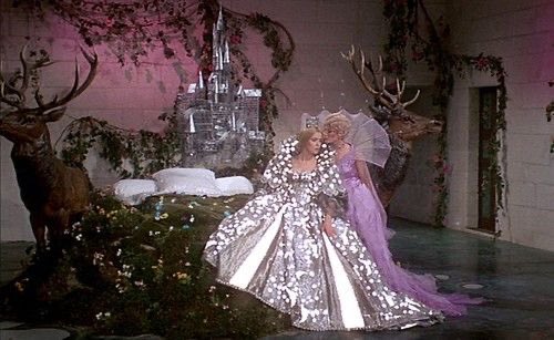 𝐏𝐢𝐧𝐤 𝐠𝐥𝐢𝐭𝐭𝐞𝐫 🎀 tweet media