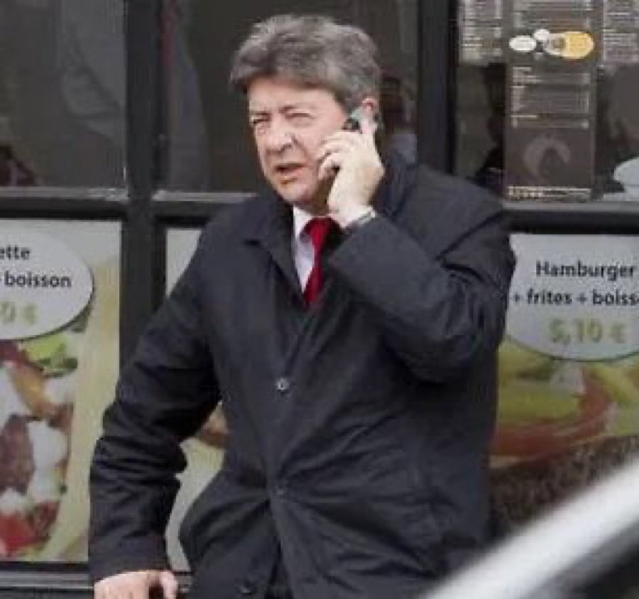 jyves94's tweet photo. @JLMelenchon Le gouvernement insoumis affecté par la disparition brutal de nombreux camarades : "Oui, re-bonjour #Interflora 🌹, c‘est encore moi #Mélenchon …"   

#LFI #Collabos #Iran #LFI_tue🩸
https://t.co/YH0WZETVba https://t.co/uszueuAt8E
