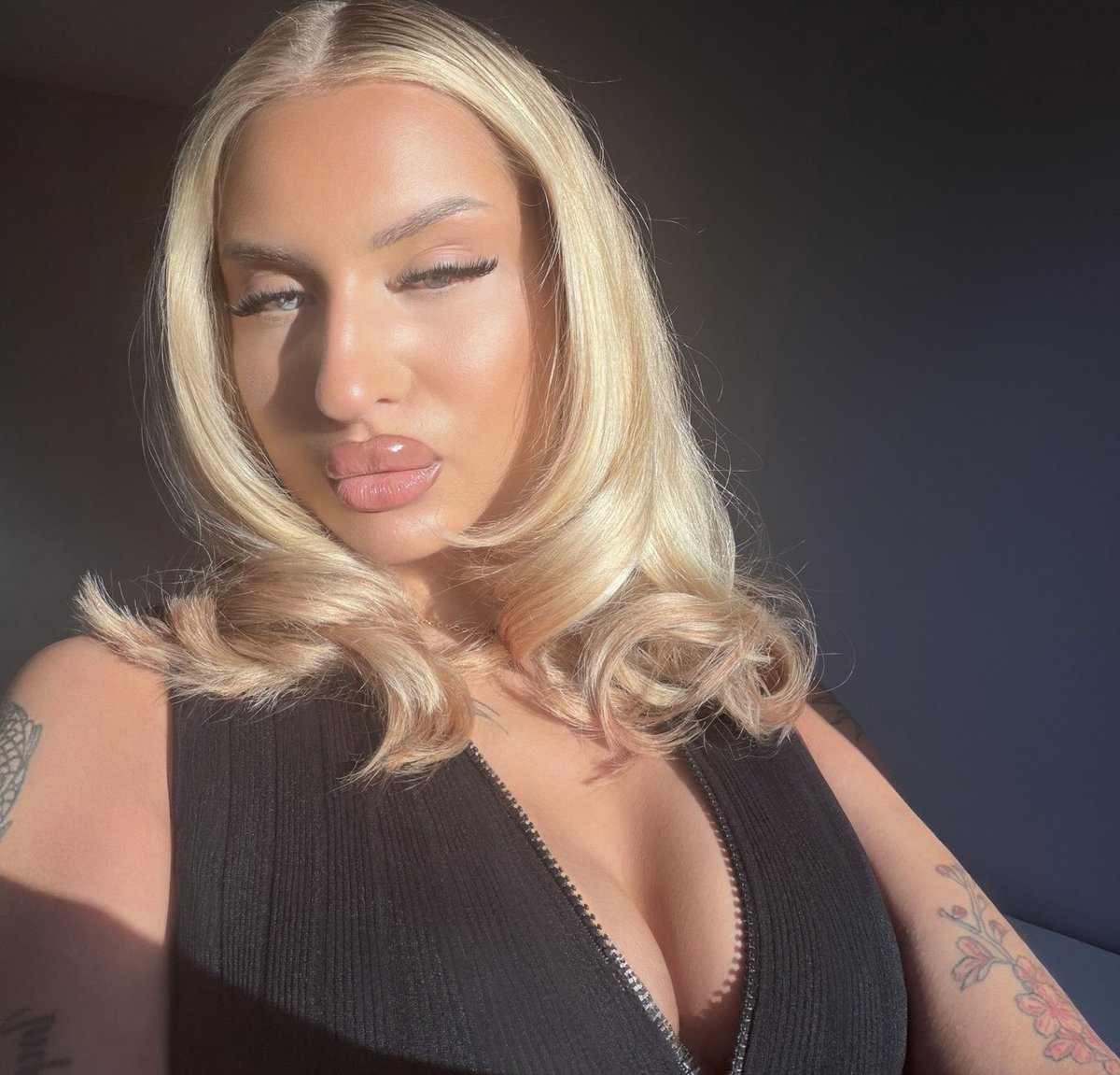 Lithuanian Princess 💎 tweet media