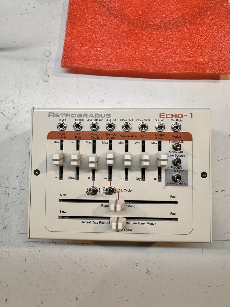 Assembly process of an Echo-1. Small, stereo analog echo instrument with a touch of modular i/o. Six BBD chips. Operators can use a toggle switch to choose between a longer mono channel or a shorter stereo path. This instrument does not contain a Compander.