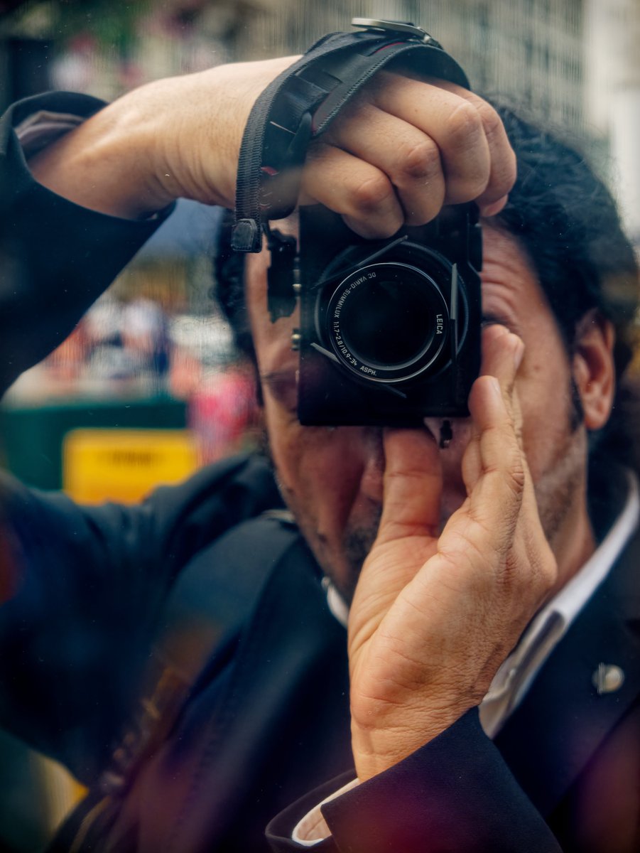 New Month. New Photo. New Book.
 a.co/d/0jhghspN

#streetphotography #xiomaro