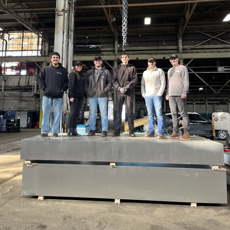 zanehengsperger's tweet photo. we are hiring more operators at @noxmetals in Detroit 

you will have immense pride in building factories of the future to support American industry 

requirements:
- hard working
- okay getting dirty
- manufacturing experience (1-4 years)
- like using AI to solve problems 
- good at recording manual nuanced data 

when we hire for this role, we want the person to work with us for the next 50 years, whether its continue to operator, work on automation, code, or open new locations.

dm me to apply