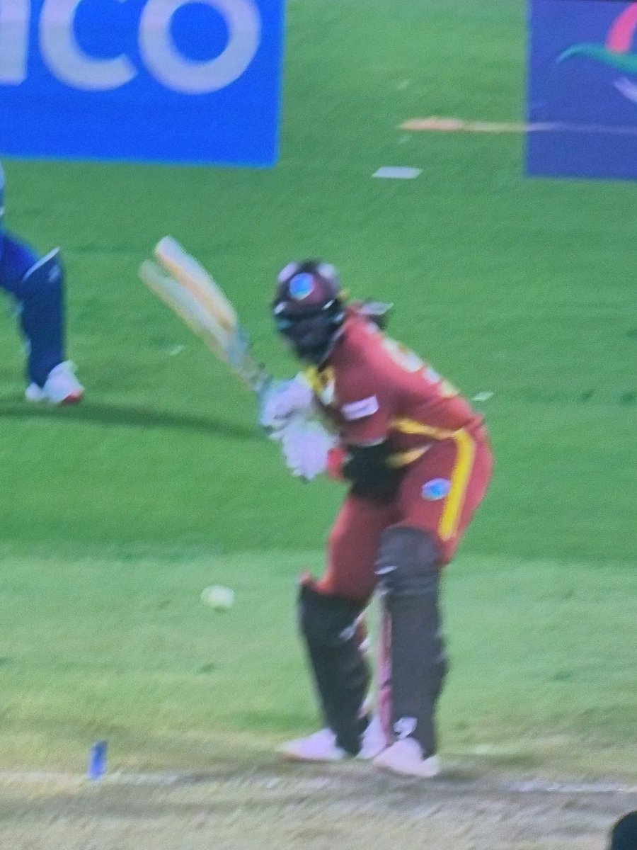 Abhishek kya hua beta ?? Tabiyat theek hai ? #INDvsWI