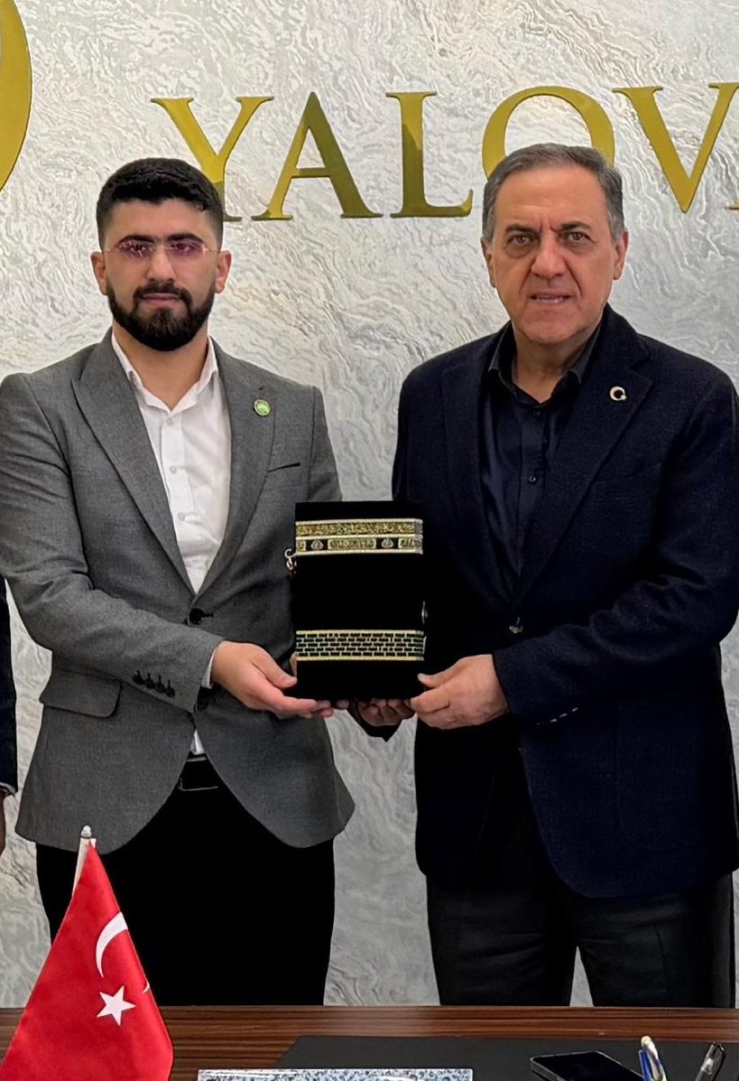 serdalozer77's tweet photo. Yalova Valiliği’ne atanan Sayın Dr. Ahmet Hamdi Usta’yı ziyaret ederek hayırlı olsun dileklerimizi ilettik. Nazik kabulleri, güler yüzü ve samimi sohbetleri için kendilerine teşekkür eder; görevlerinde muvaffakiyetler dileriz. https://t.co/w2Kwu1g9yw