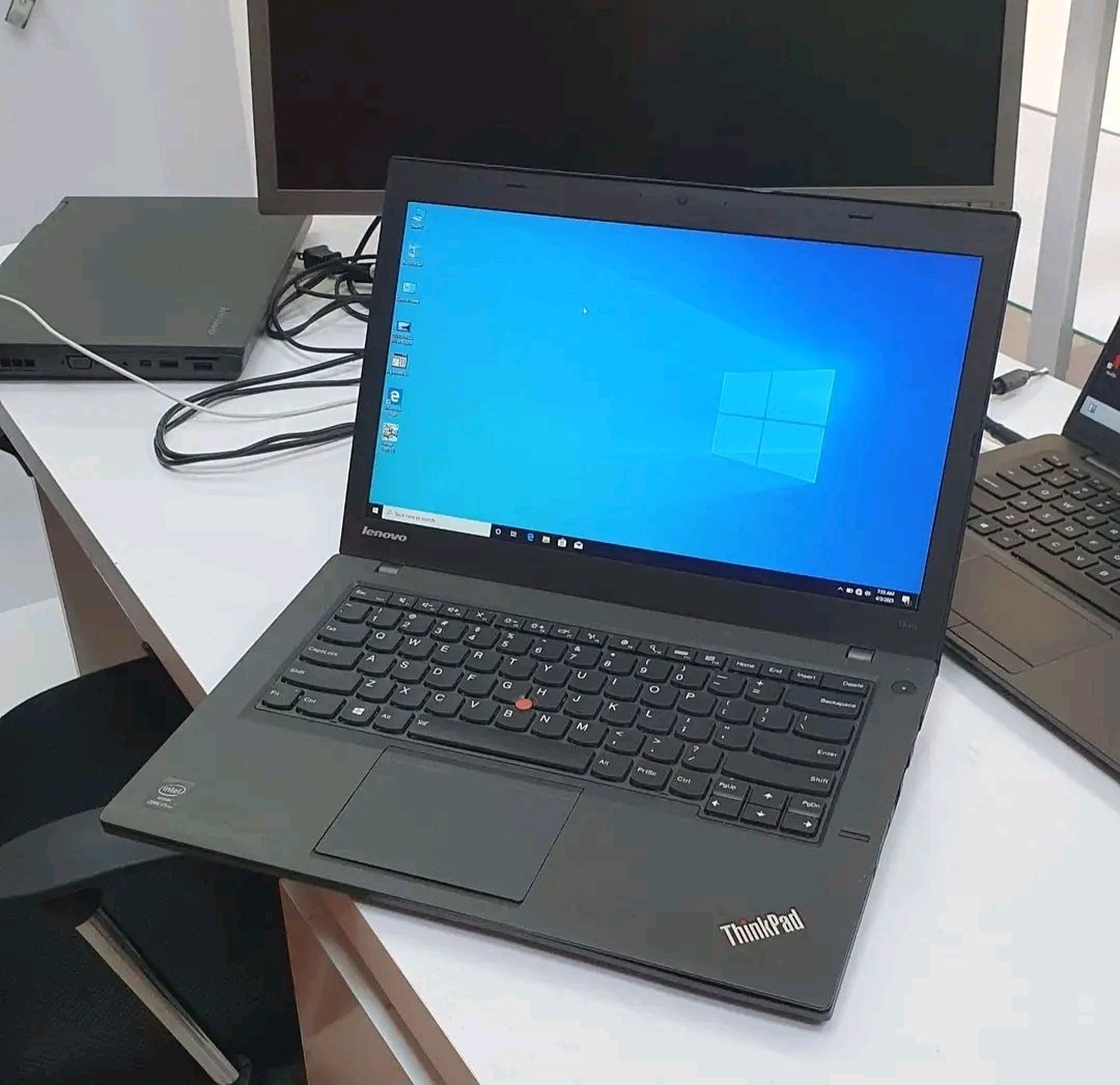 shashamw2003's tweet photo. LENOVO THINKPAD T450 i5 5th GENERATION
🔍5th GENERATION 
🔍14 inch screen display
🔍8GB RAM DDR3
🔍256 SSD HARD DRIVE 
🔍4G NETWORK SIM CARD SLOT
🔍SLIM AND SMART 
🔋6 HOURS BATTERY
📍 Lilongwe 
💰PRICE:600 THOUSAND KWACHA (NEGO)
📞0884784069
📞0999298547 https://t.co/Ia4xGIf6wo