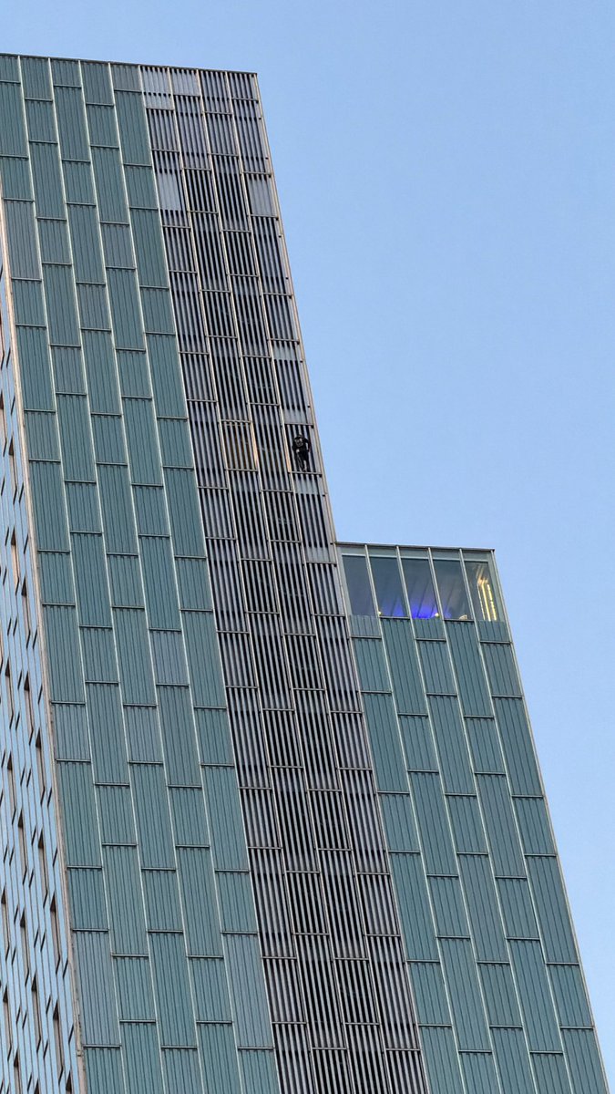 PauAlmuni's tweet photo. Hotel Melià a Barcelona @3CatInfo https://t.co/GJDYBNPYMf
