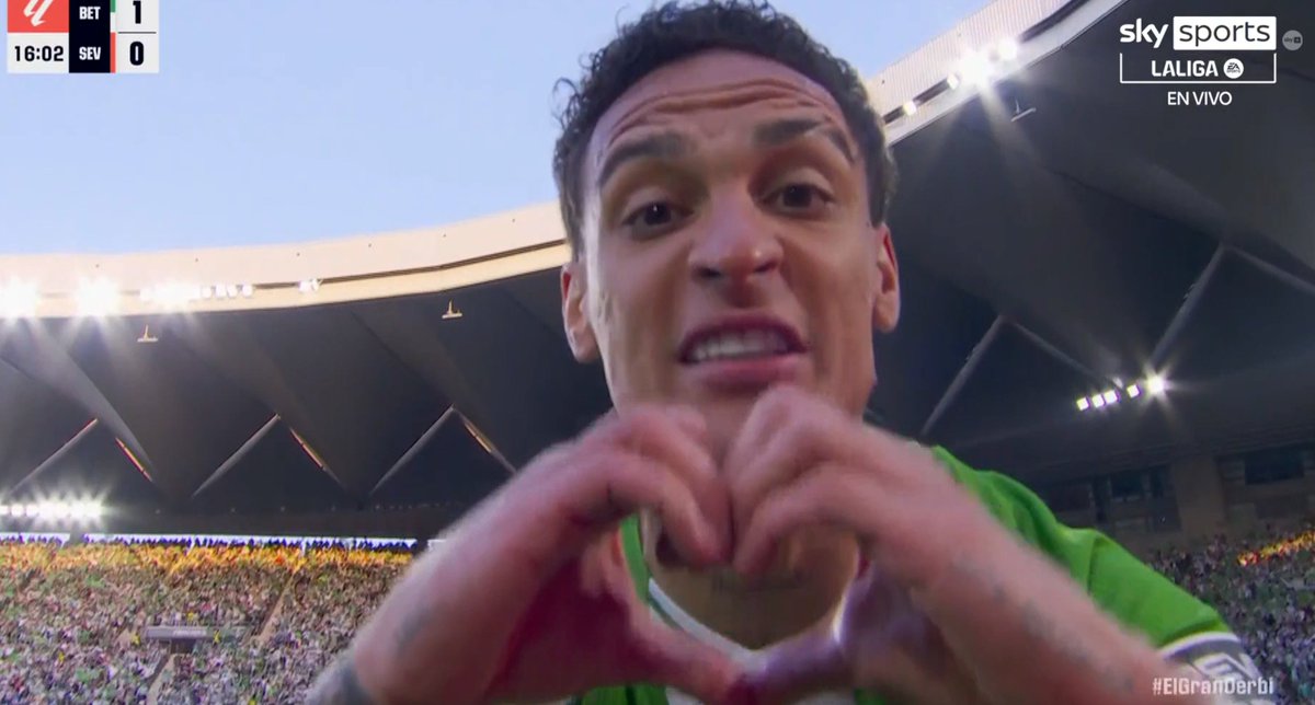 The Touchline | 𝐓 tweet media