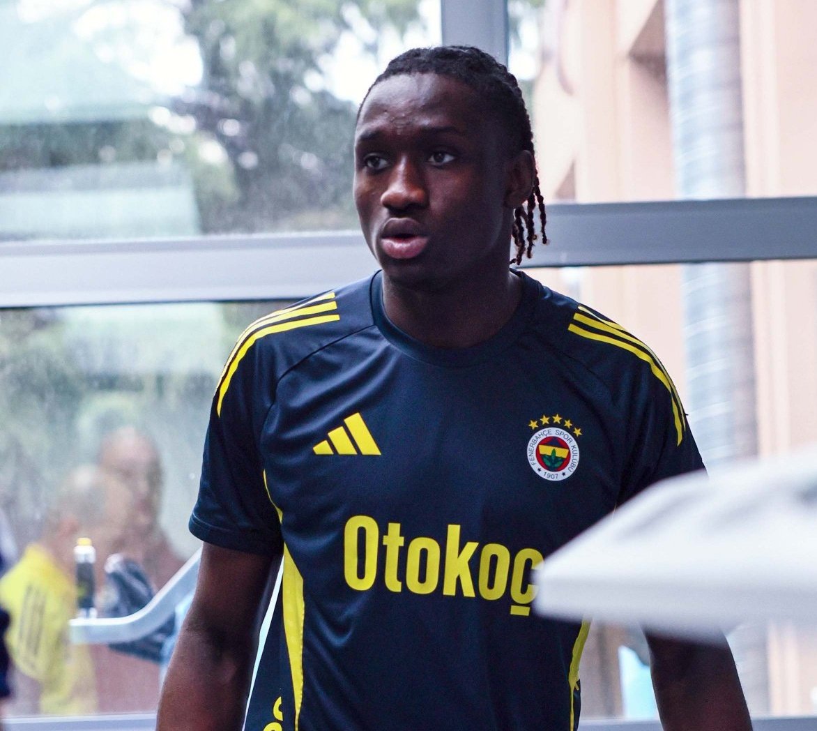 Tekrar ediyorum,

Sidiki Cherif transferinde dahli olan kim varsa ekonomik hareketleri detaylıca inceleme altına alınmalı. Bu transferin hayatın olağan akışına aykırı olduğunun artık herkes farkında.