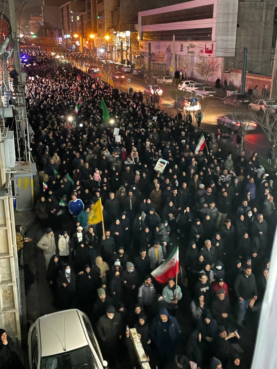 jacksonhinkle's tweet photo. 🚨🇮🇷🇺🇸🇮🇱 BREAKING: Despite massive ongoing bombardment across Tehran, hundreds of thousands of Iranians are on the streets to support the Islamic Republic https://t.co/cd57XCbsZ3