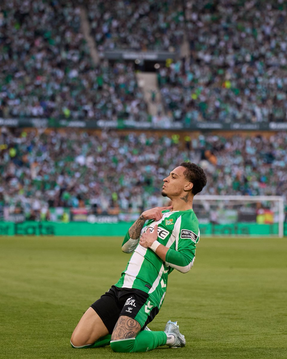 𝐈𝐥𝐮𝐦𝐢𝐧𝐚𝐝𝐨.

#ElGranDerbi