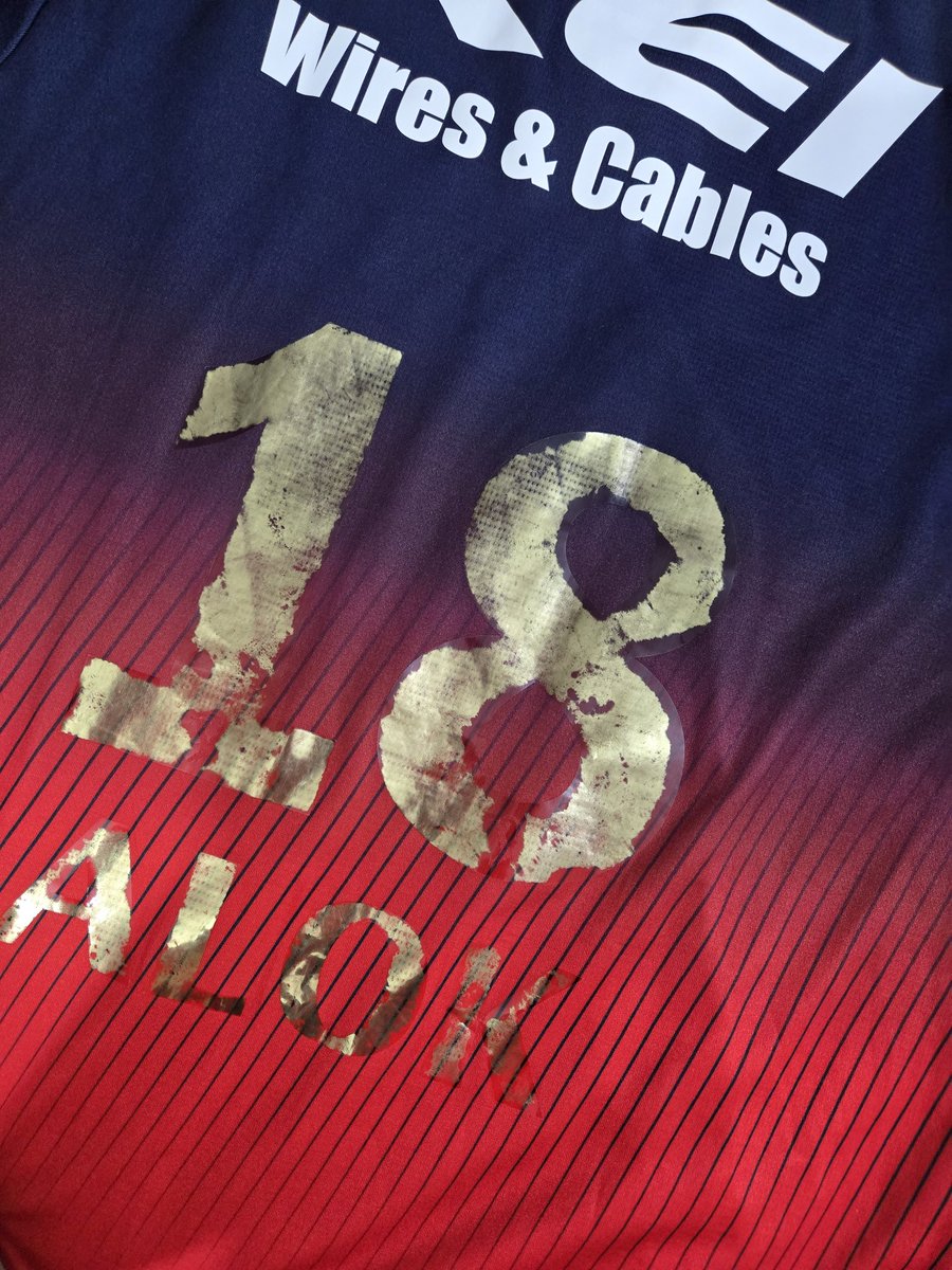 Alok4one's tweet photo. Is this what official merchandise means?
Fans pay premium prices expecting premium quality not prints that fall apart after few wears. @RCBTweets for premium sports jersey this reflects serious quality control failure. @PUMA This is not expected from premium licensed merchandise. https://t.co/AV7eA4Hnb3